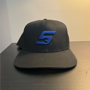 Snap-on hat